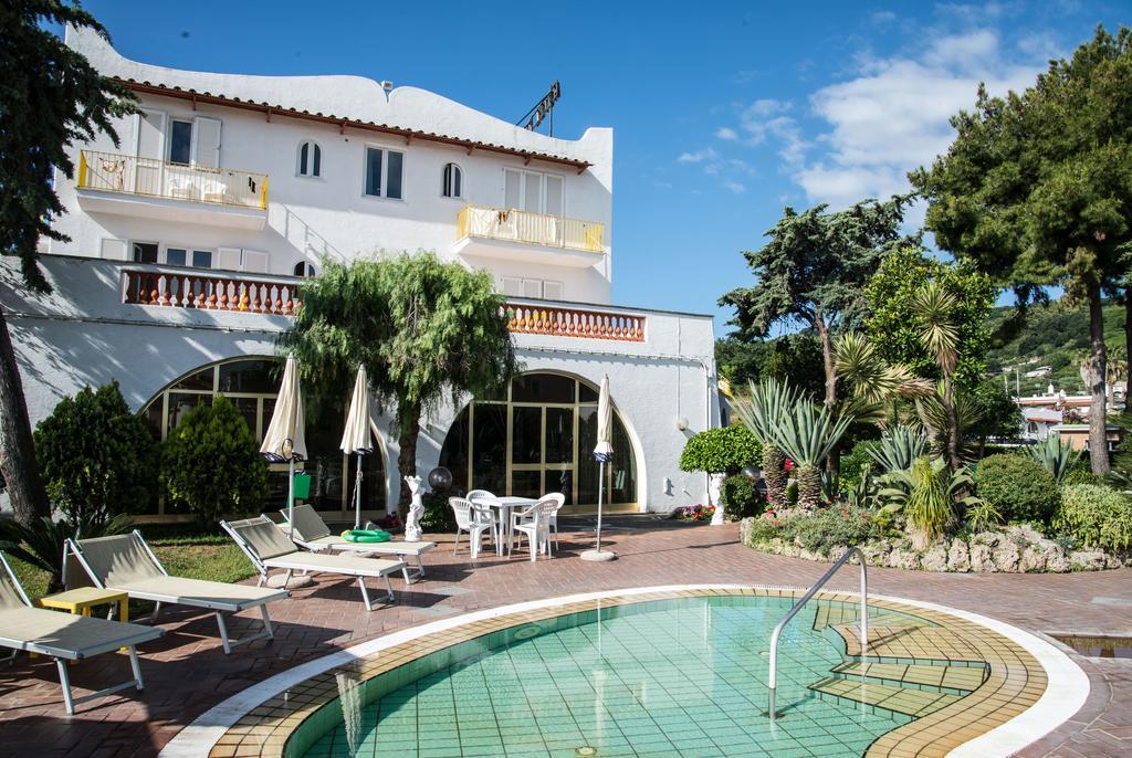 Hotel Internazionale Barano dʼIschia Eksteriør billede