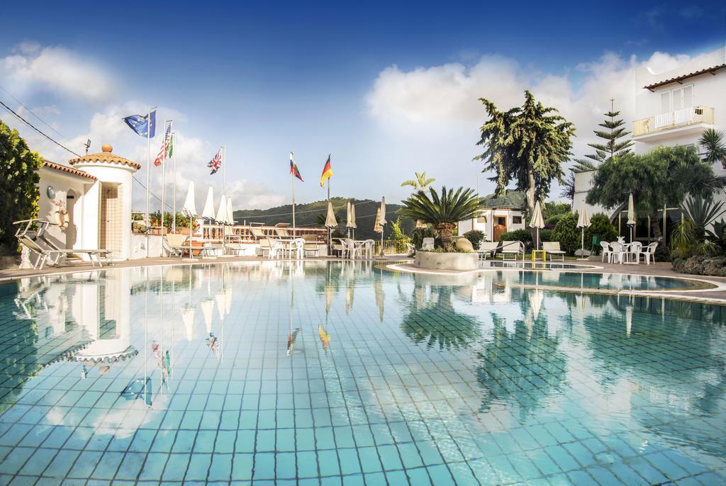 Hotel Internazionale Barano dʼIschia Eksteriør billede