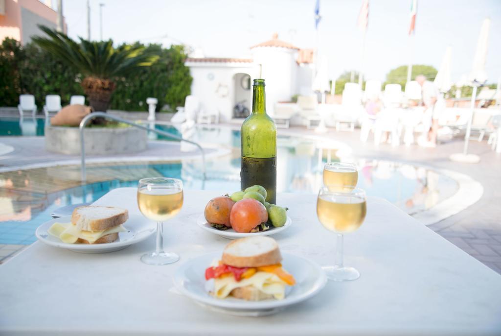 Hotel Internazionale Barano dʼIschia Eksteriør billede